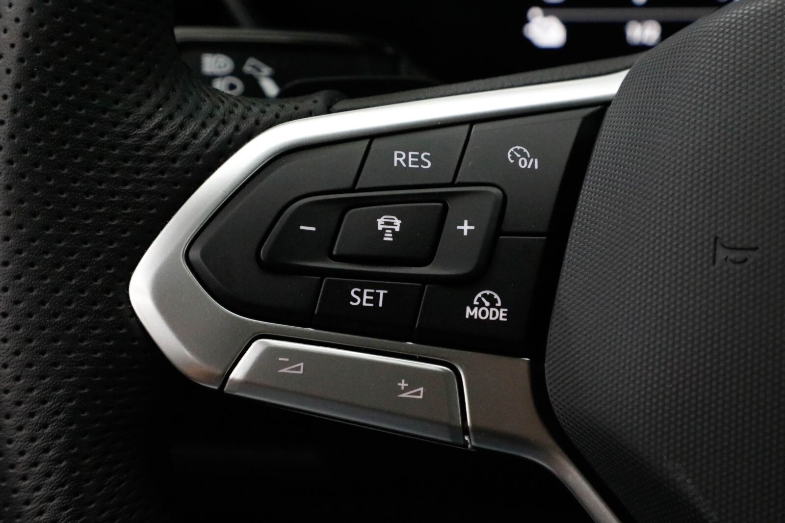 Volkswagen Touareg – Bild 25