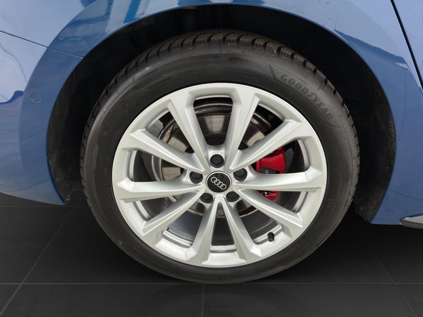 Bild über Audi A5 Avant TFSI 150 kW S tronic - für weitere Informationen kontaktieren Sie den Audi Partner