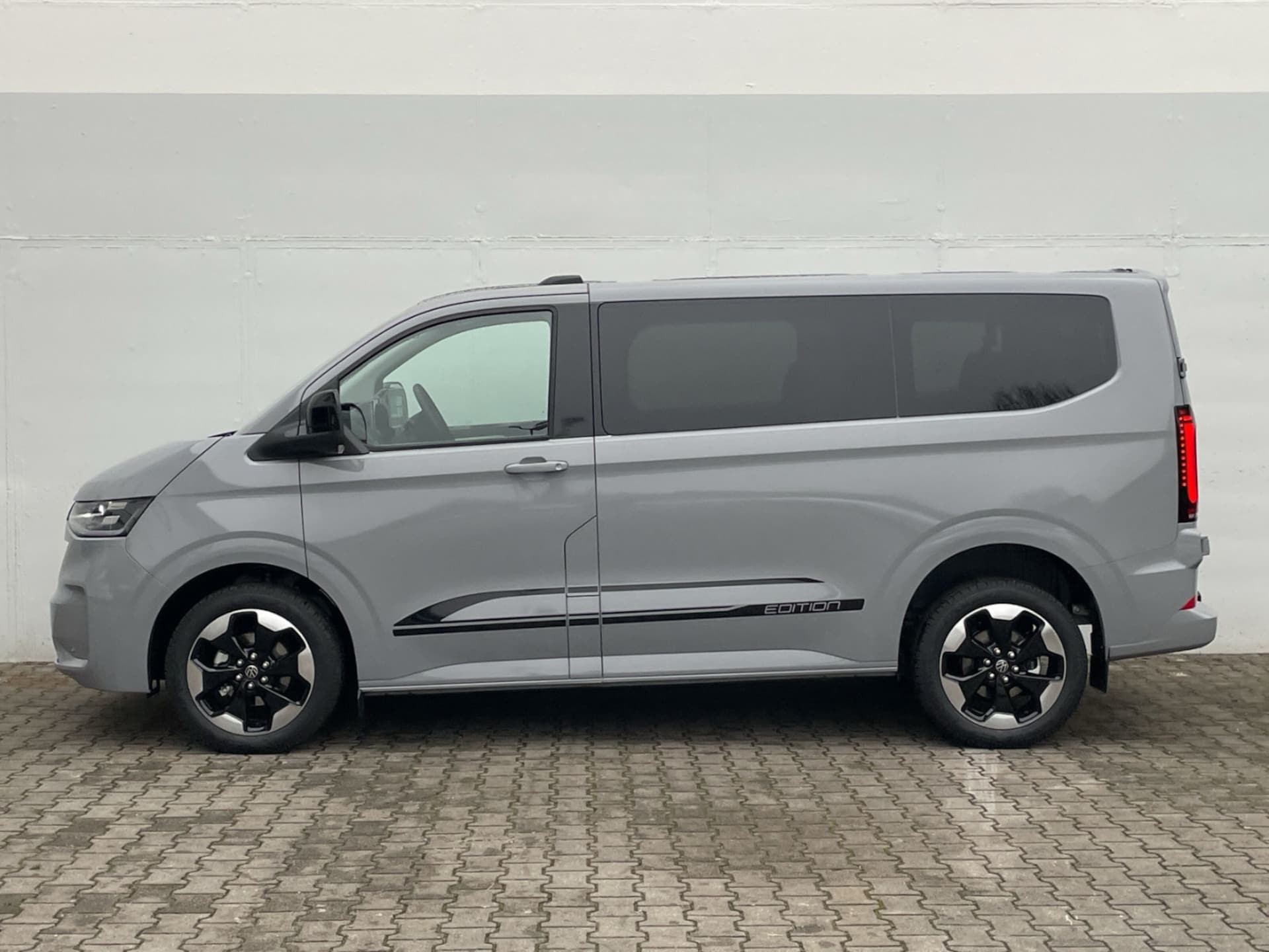 Volkswagen Caravelle Edition