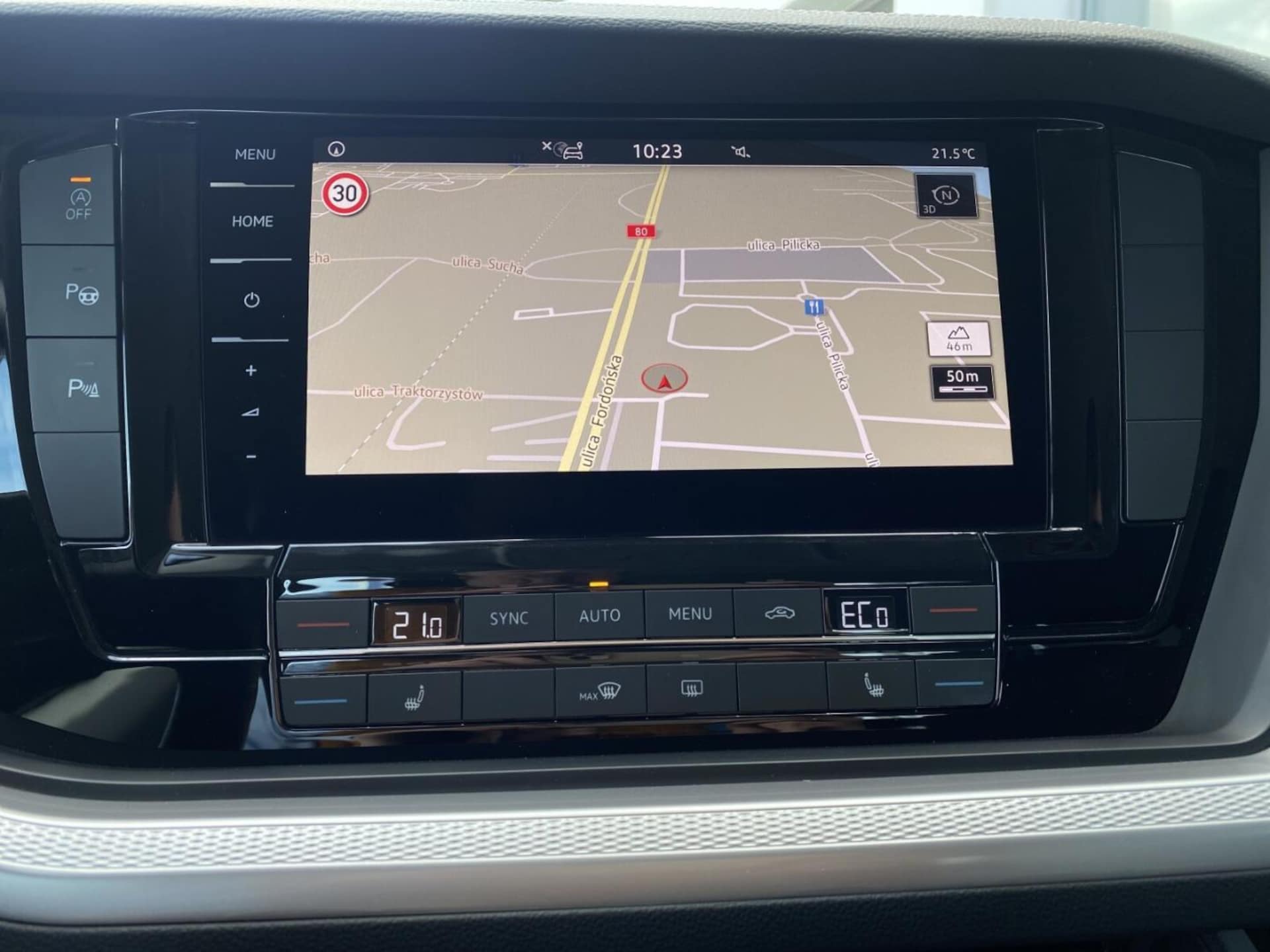 Volkswagen Touareg Model bazowy
