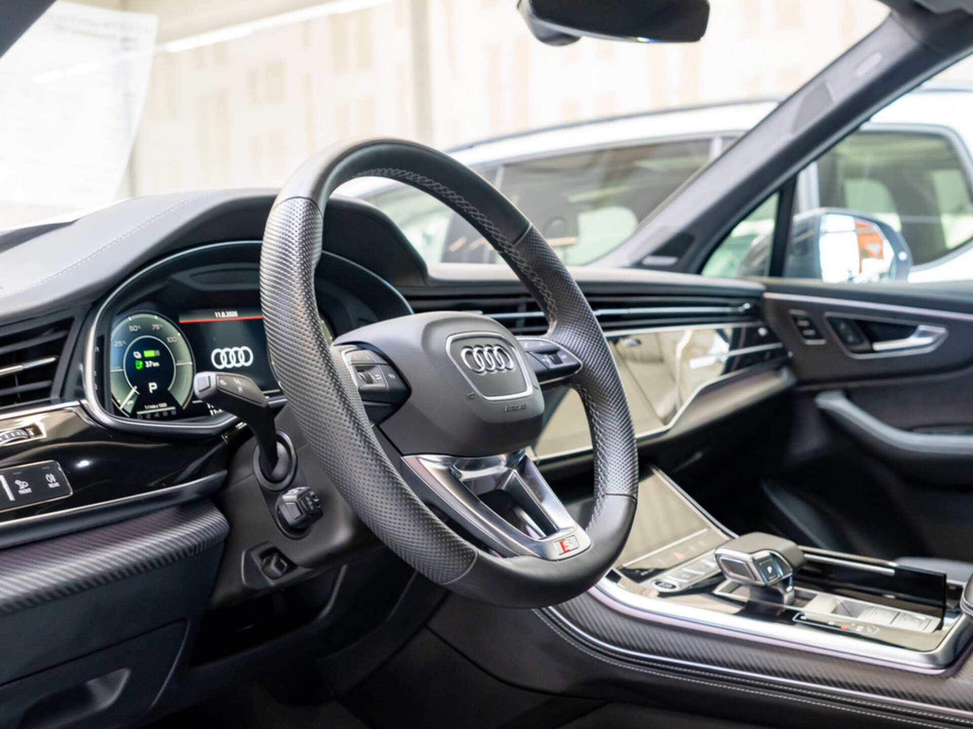 Audi Q7 SUV TFSI e S line