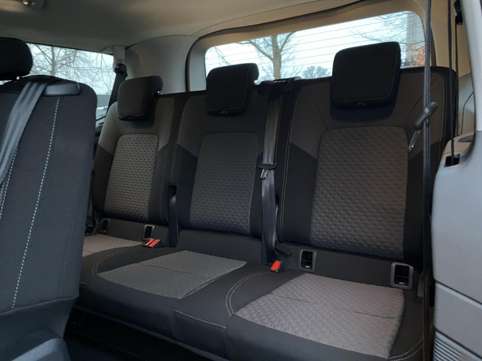 Volkswagen Caravelle – Bild 13