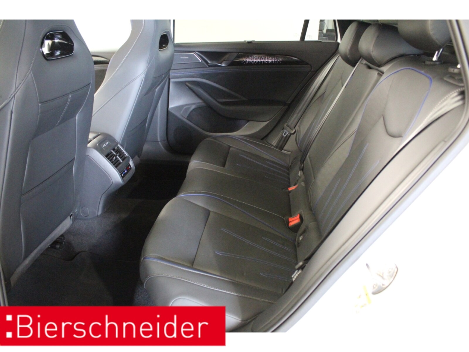 Volkswagen Passat – Bild 14
