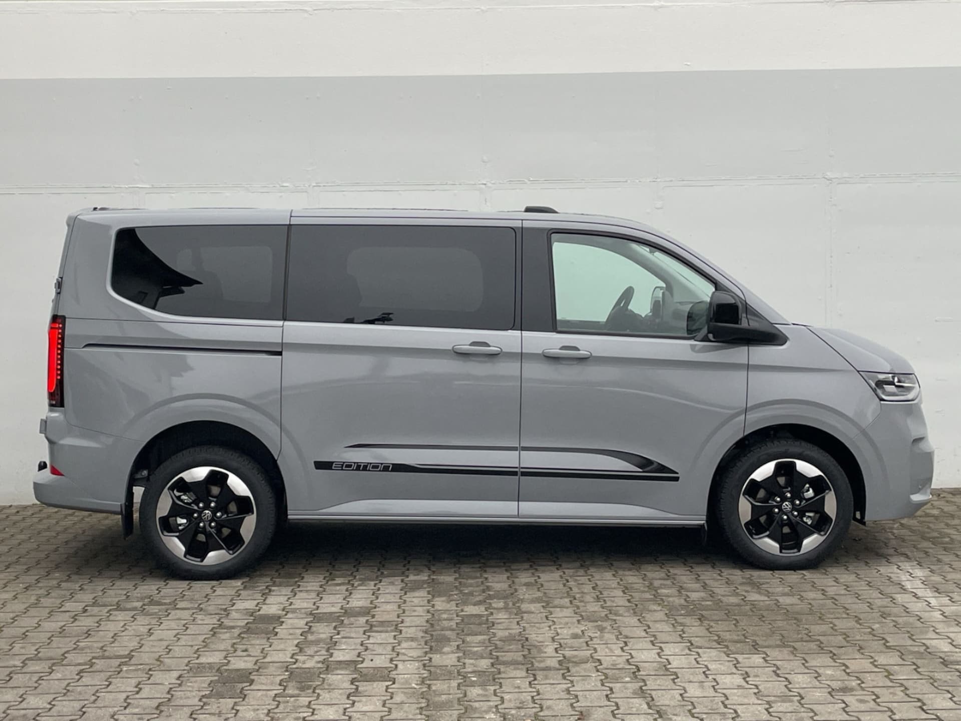 Volkswagen Caravelle Edition