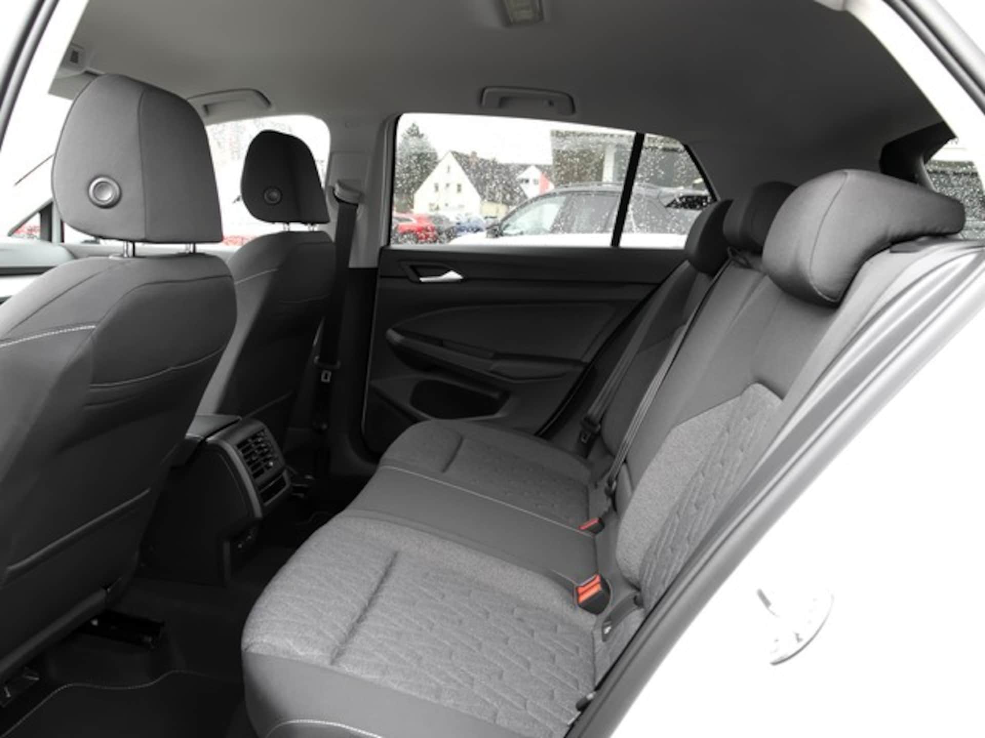 Volkswagen Golf MOVE
