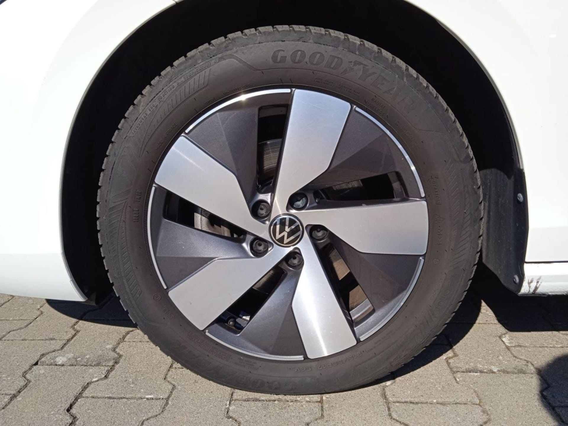 Volkswagen Passat Elegance