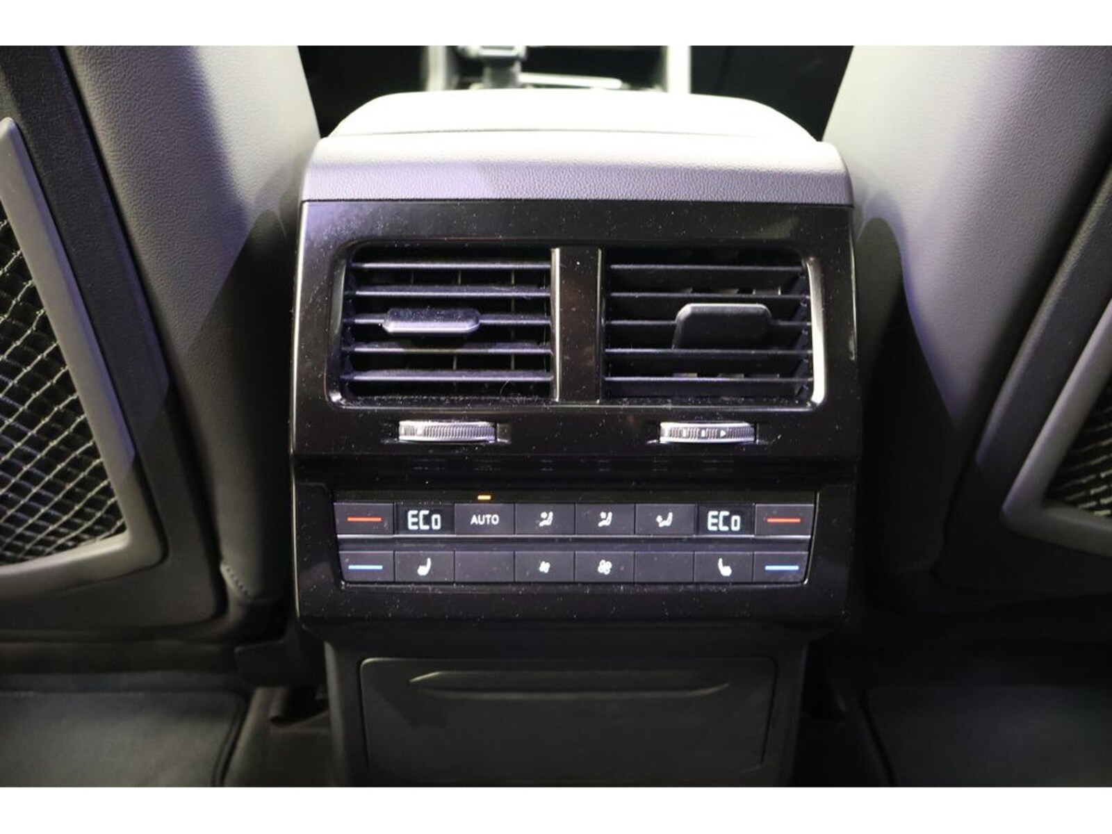 Volkswagen Touareg – Bild 16
