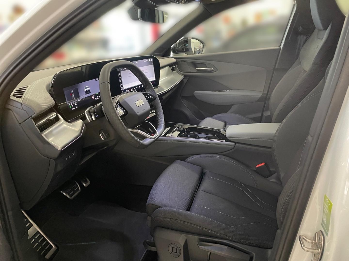 Bild über Audi Q3 Sportback e-hybrid e-hybrid 200 kW S tronic - für weitere Informationen kontaktieren Sie den Audi Partner