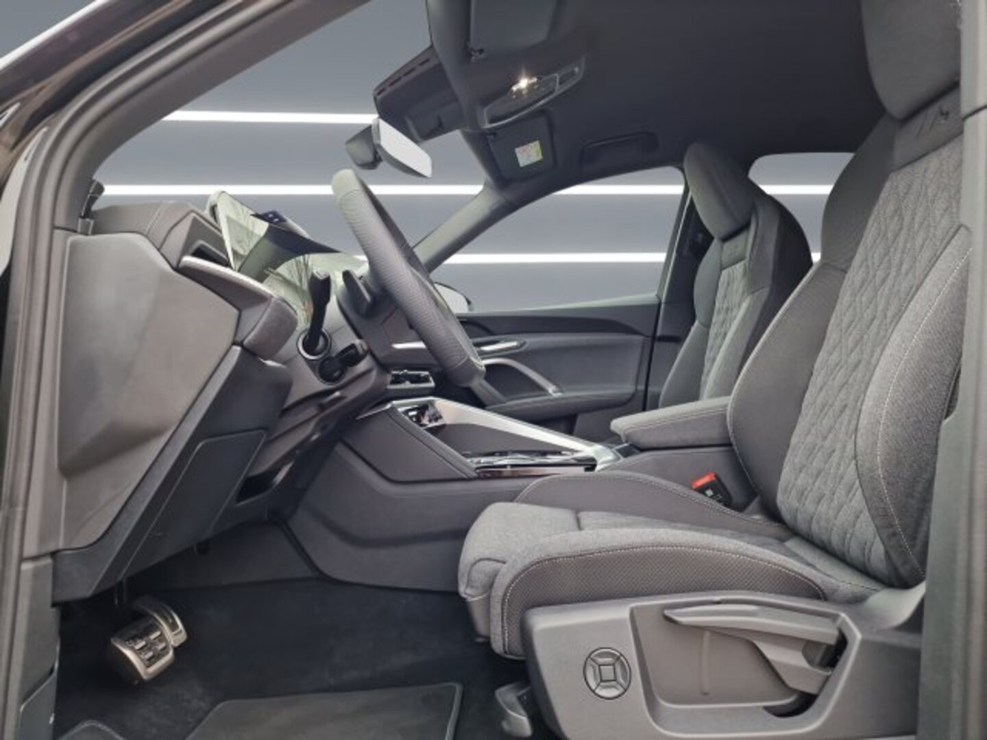 Bild über Audi Q5 Sportback TDI quattro 150 kW S tronic - für weitere Informationen kontaktieren Sie den Audi Partner