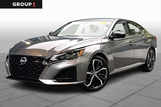 2023 Nissan Altima SR