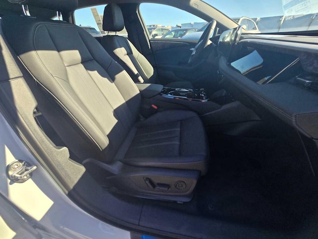 2025 Audi A6 Sportback e-tron Premium - Photo 11