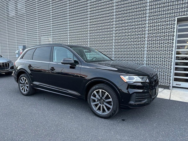 Photo of 2023 Audi Q7 