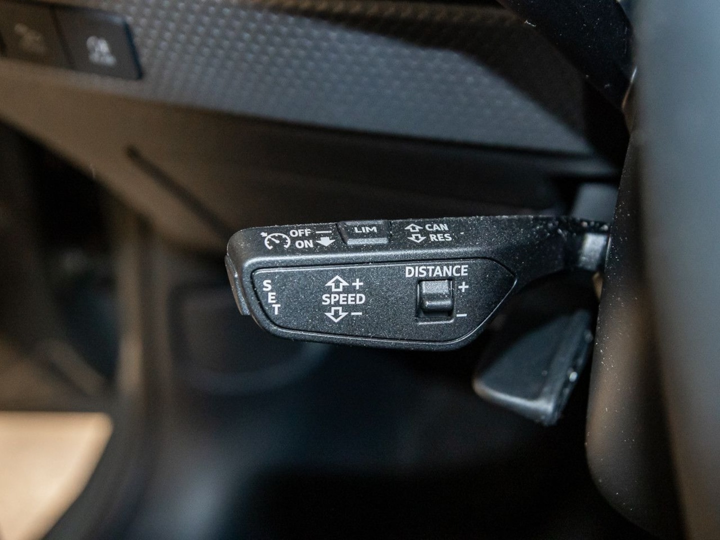 Bild über Audi A1 allstreet 30 TFSI S tronic - für weitere Informationen kontaktieren Sie den Audi Partner