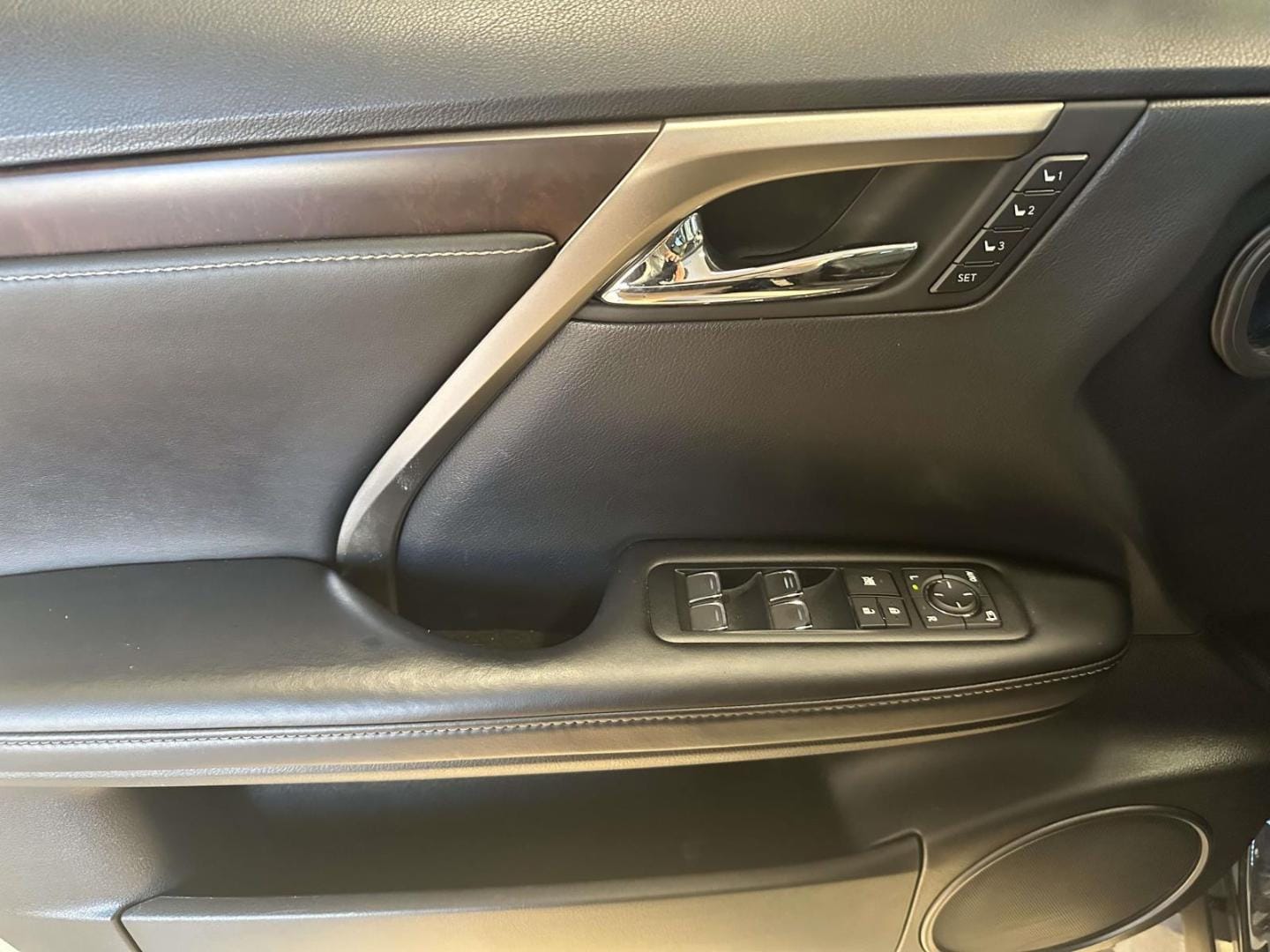 2020 Lexus RX 350 - Photo 17