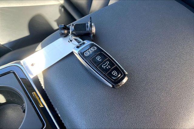 2022 Audi Q7 Premium Plus - Photo 12