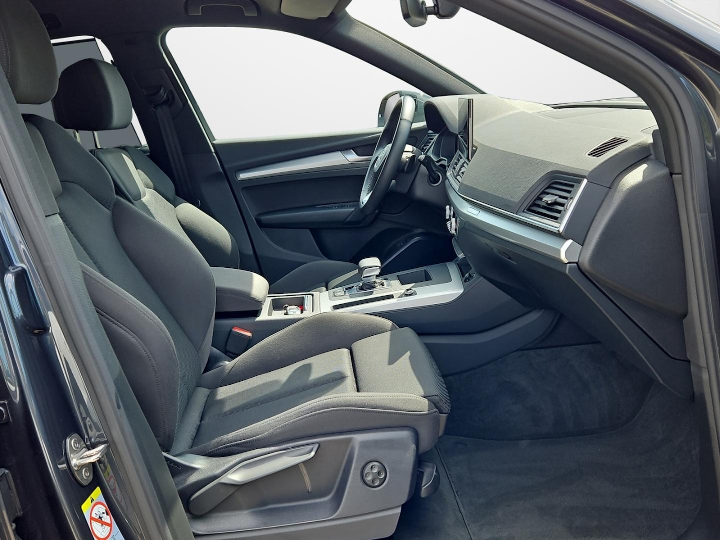 Bild über Audi Q5 TFSI e advanced 50 TFSI e quattro S tronic - für weitere Informationen kontaktieren Sie den Audi Partner