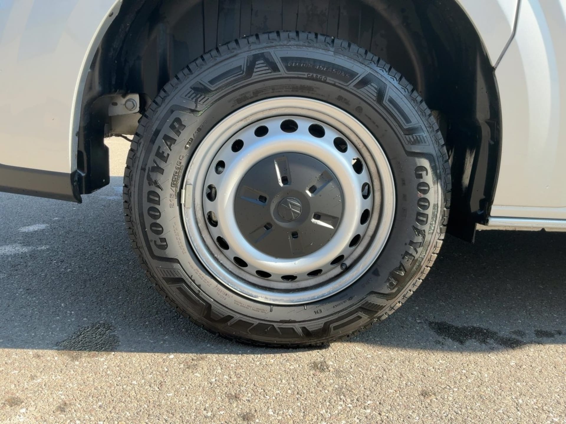 Volkswagen Transporter Kasten kurzer Radstand