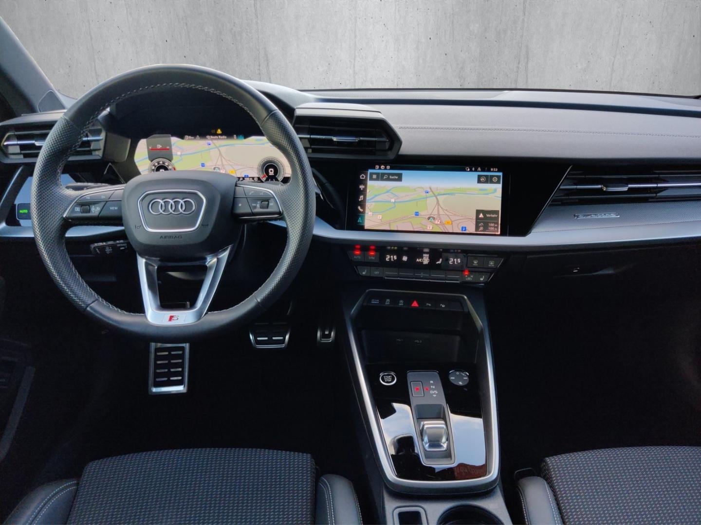 Bild über Audi A3 Sportback S line 40 TFSI quattro S tronic - für weitere Informationen kontaktieren Sie den Audi Partner