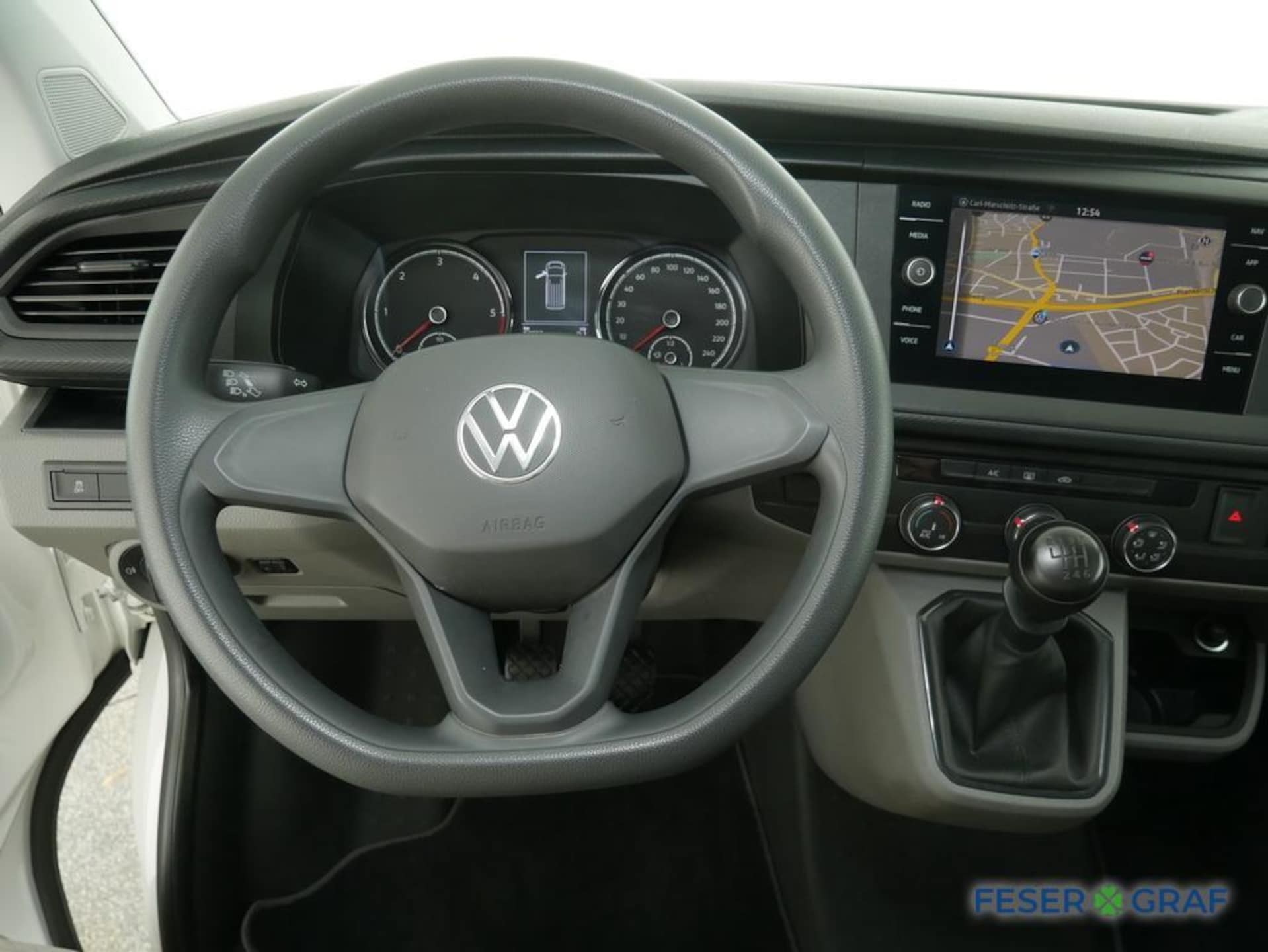 Volkswagen T6.1 Transporter Kombi langer Radstand