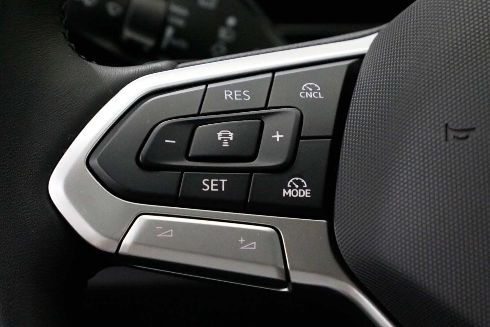 Volkswagen Tiguan – Bild 26