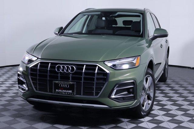 2023 Audi Q5 40 Premium Plus's photo