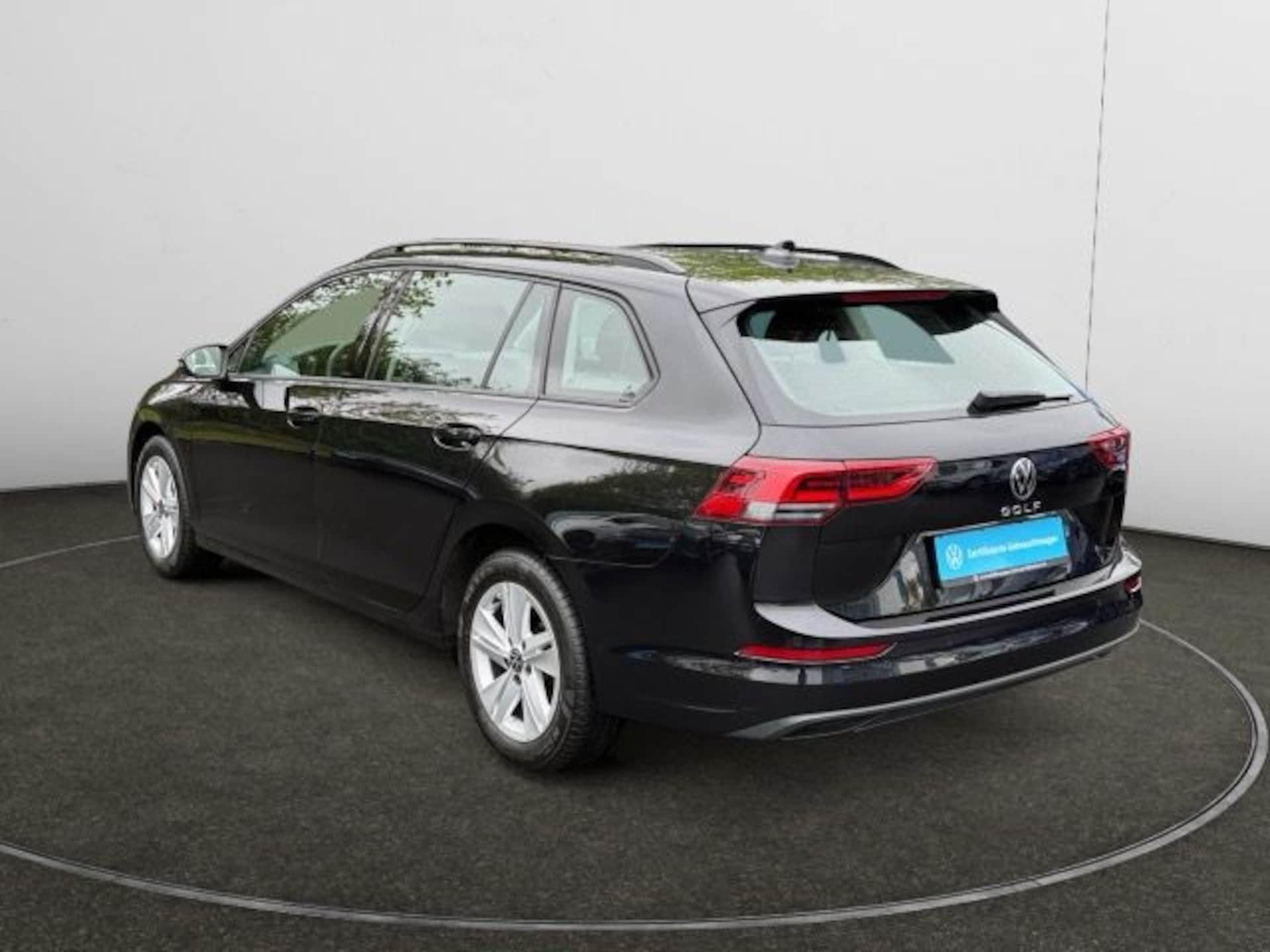 Volkswagen Golf Variant Life