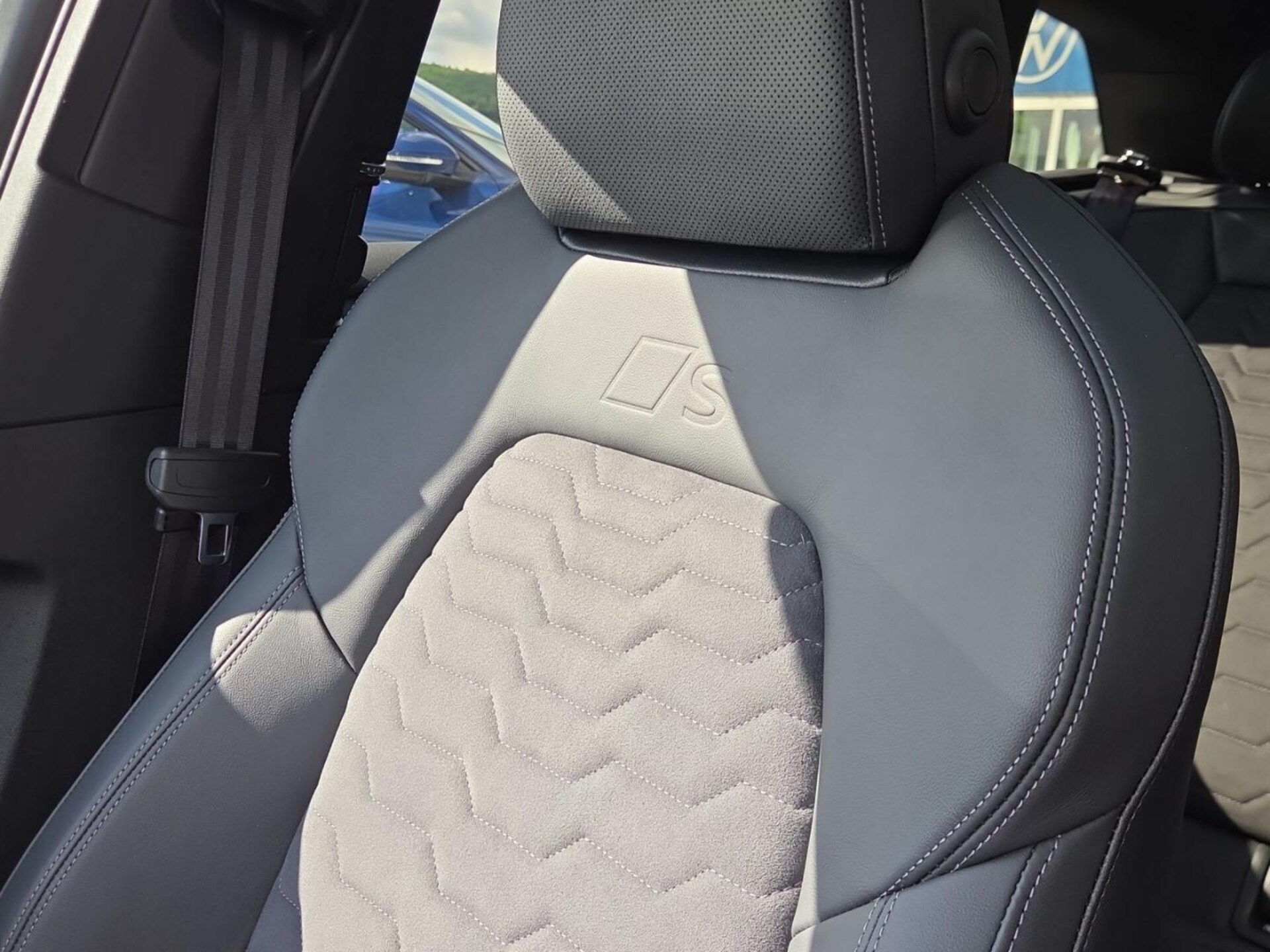 Audi A6 Avant e-tron