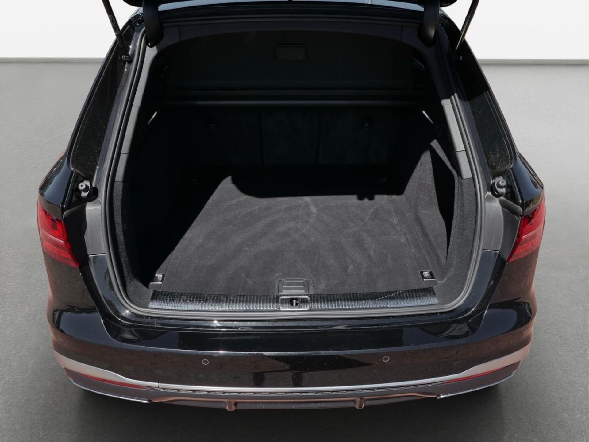 Audi A4 Avant S line