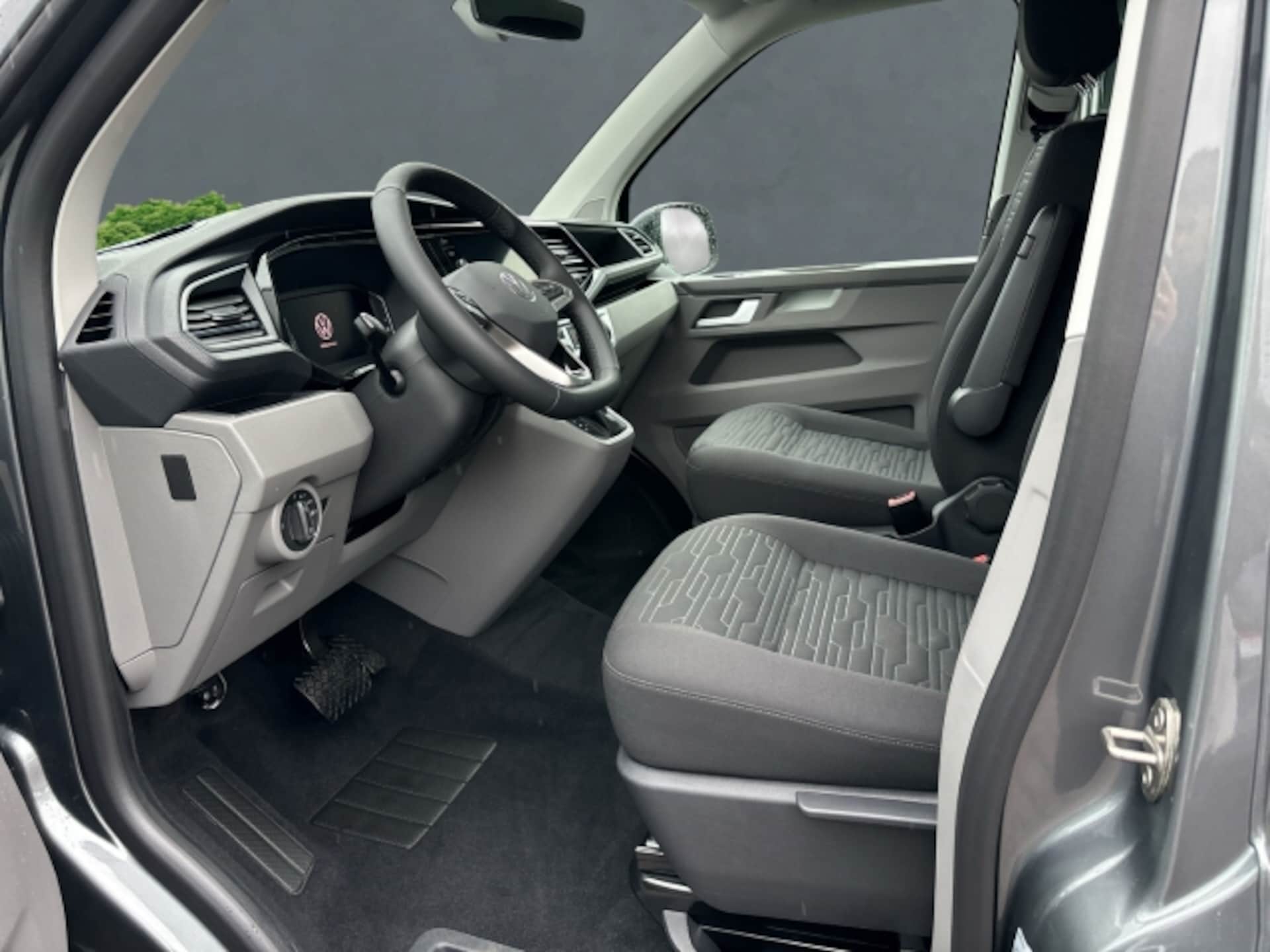 Volkswagen T6.1 Caravelle kurzer Radstand Comfortline