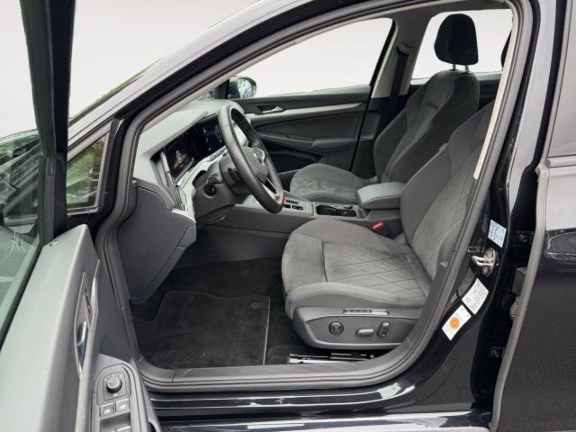 Volkswagen Golf Variant Life