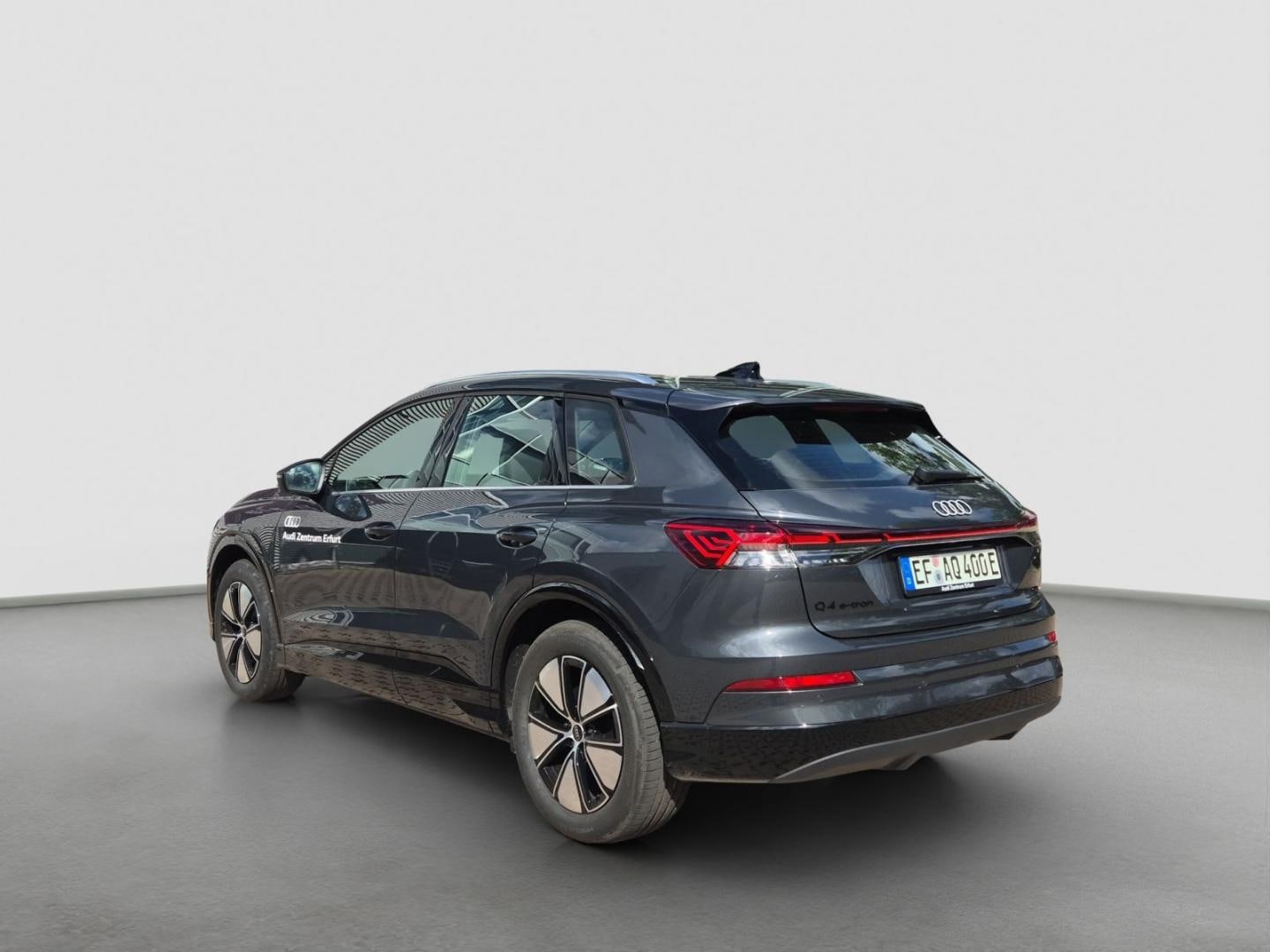 Bild über Audi Q4 SUV e-tron e-tron performance 210 kW - für weitere Informationen kontaktieren Sie den Audi Partner