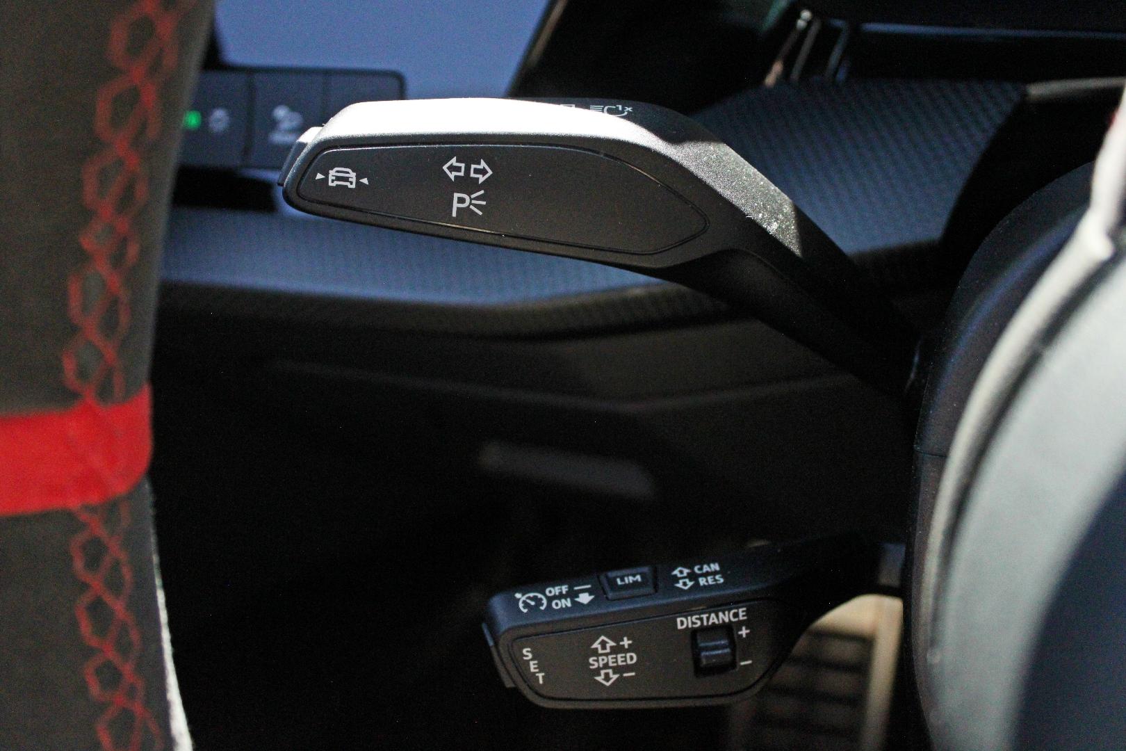 Image about Audi RS 3 Limousine TFSI quattro S tronic
