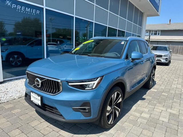 2023 Volvo XC40