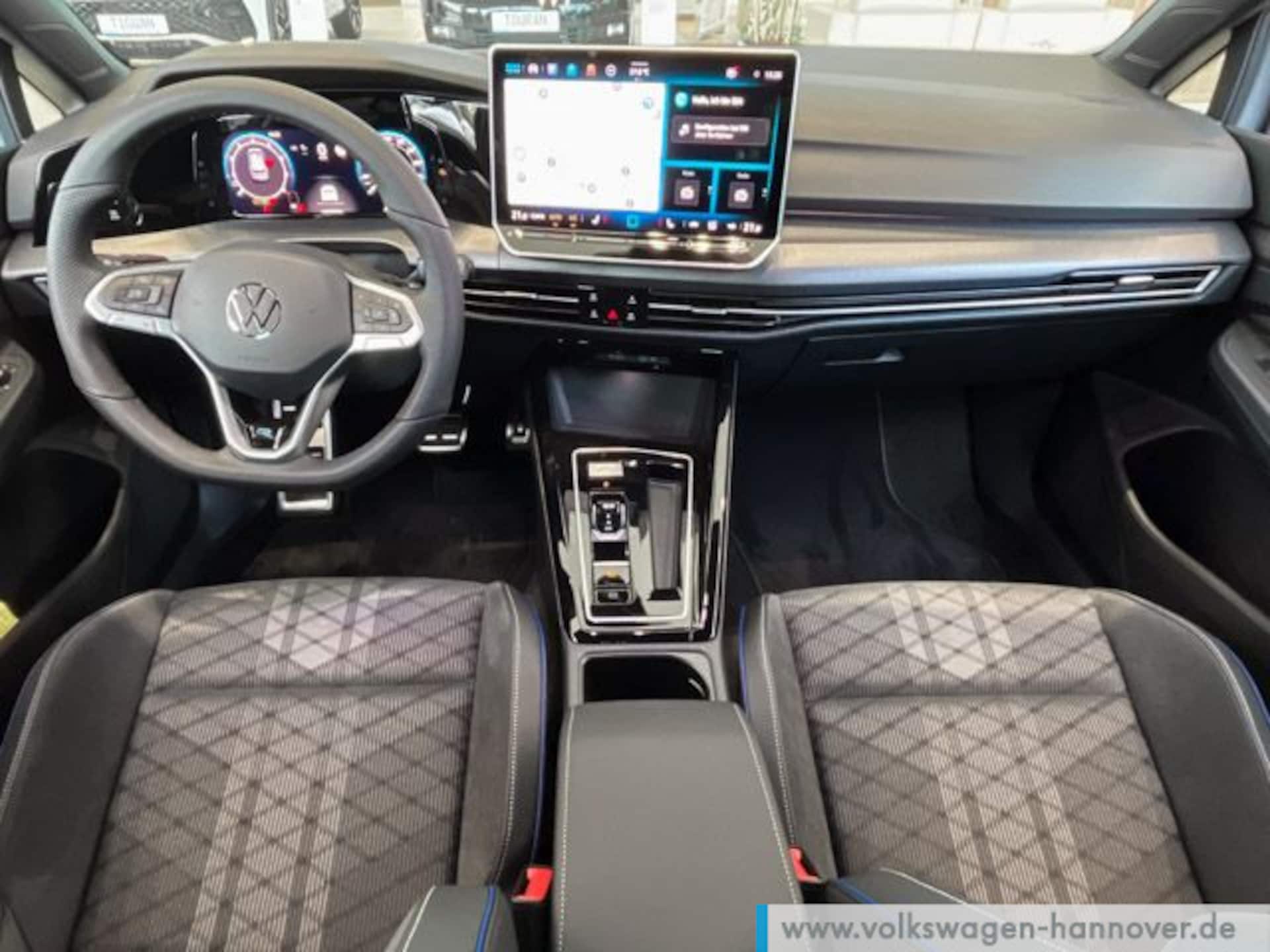Volkswagen Golf R-Line