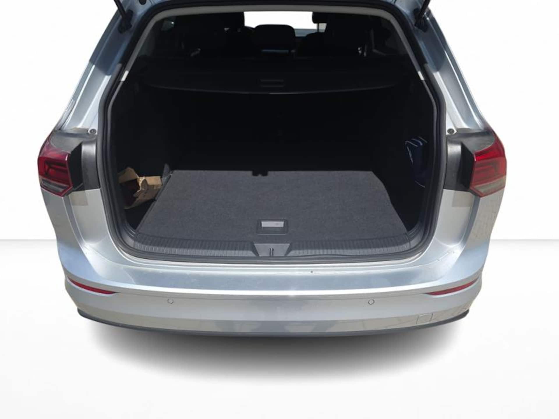 Volkswagen Golf Variant Life