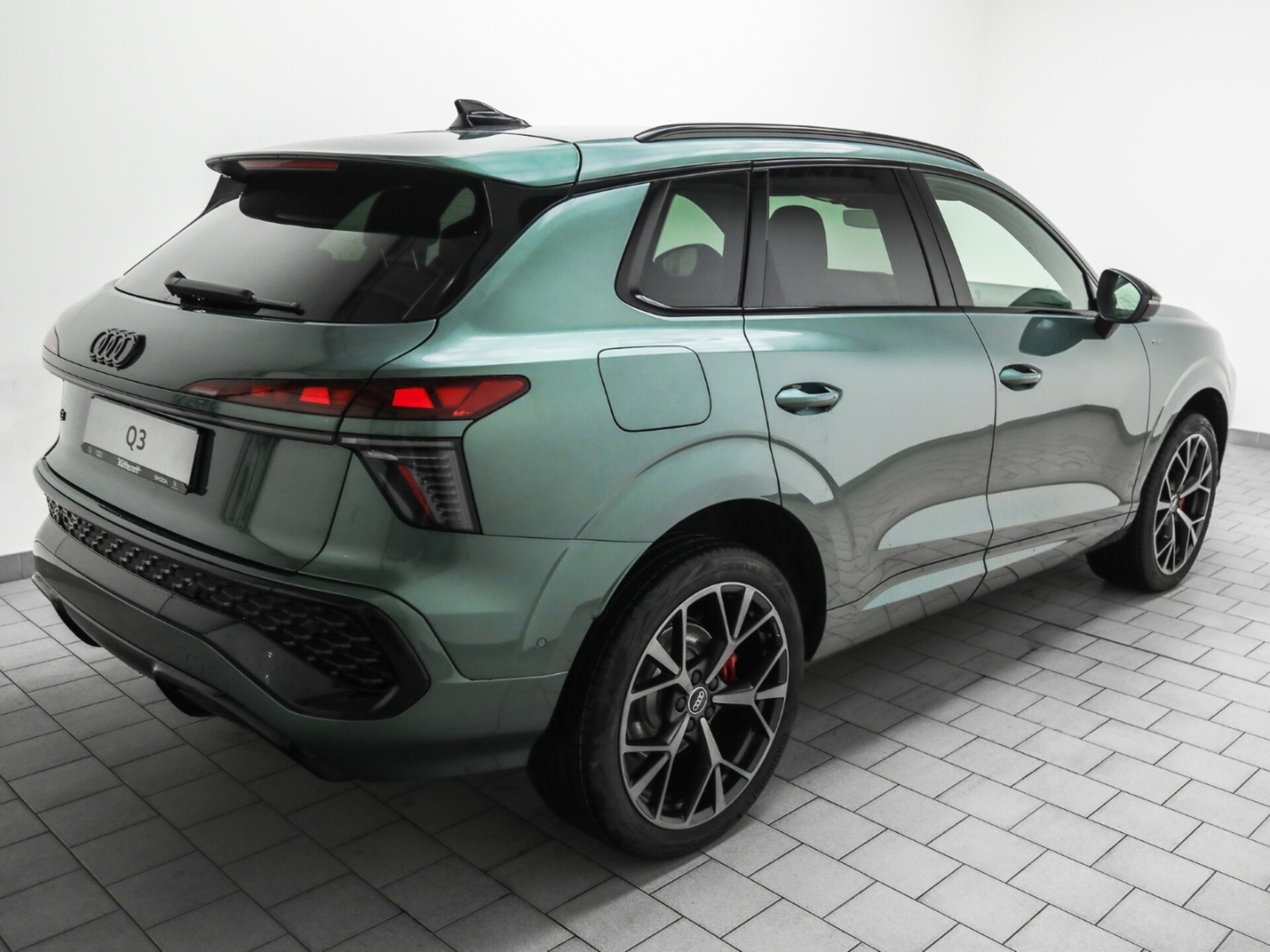 Audi Q3 SUV e-hybrid