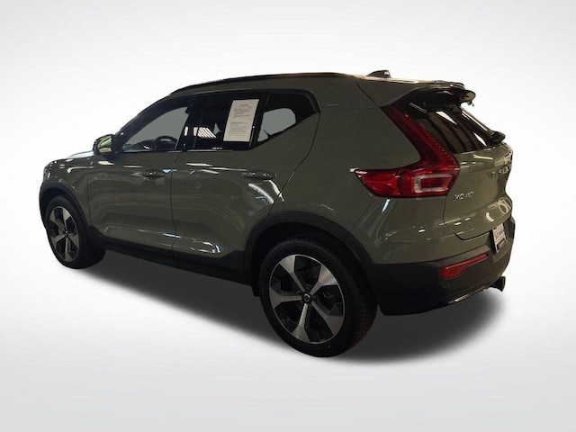 2025 Volvo XC40