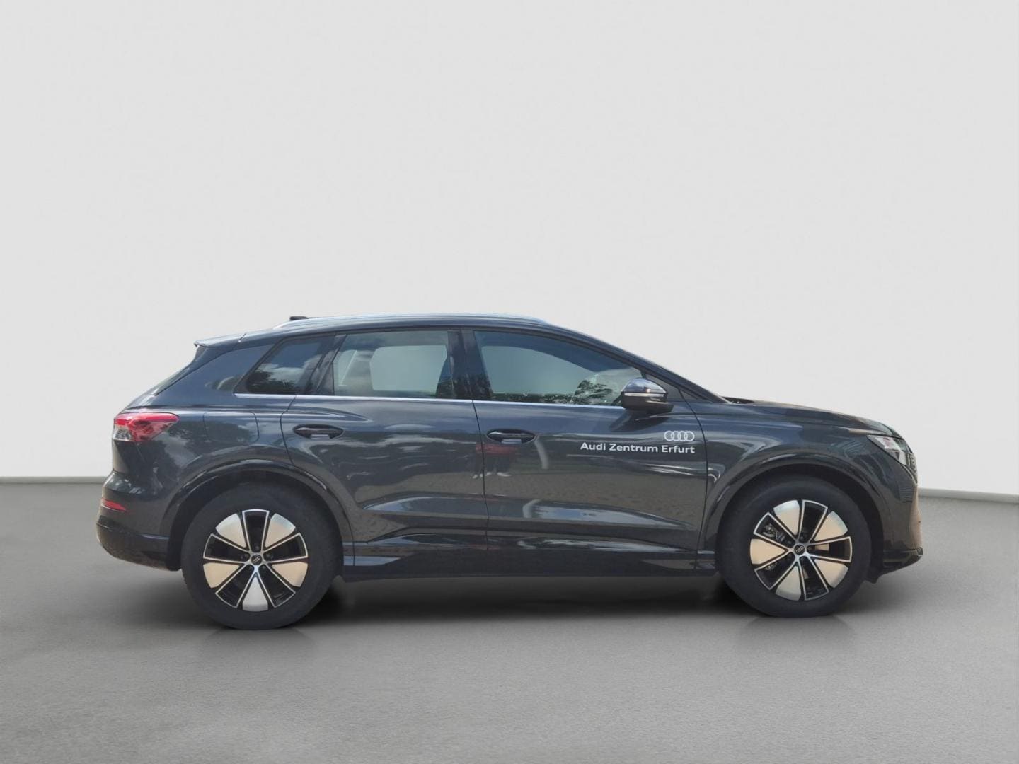Bild über Audi Q4 SUV e-tron e-tron performance 210 kW - für weitere Informationen kontaktieren Sie den Audi Partner