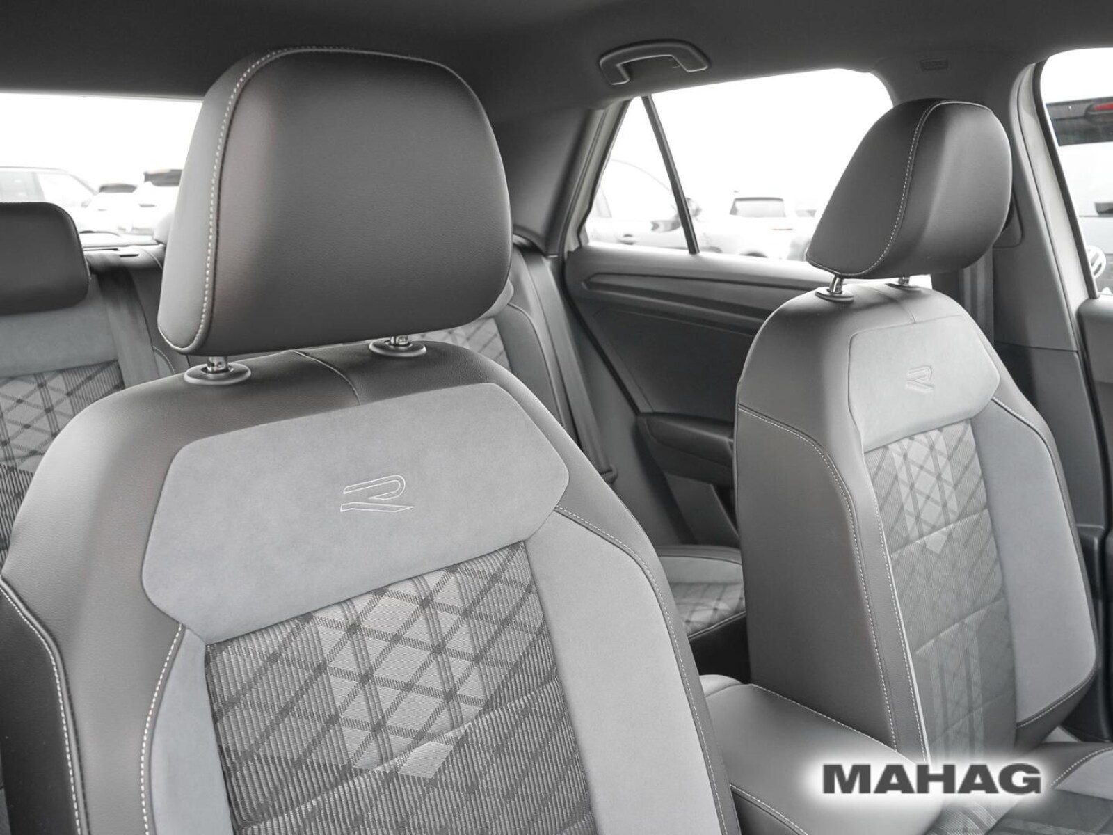 Volkswagen T-Roc – Bild 15