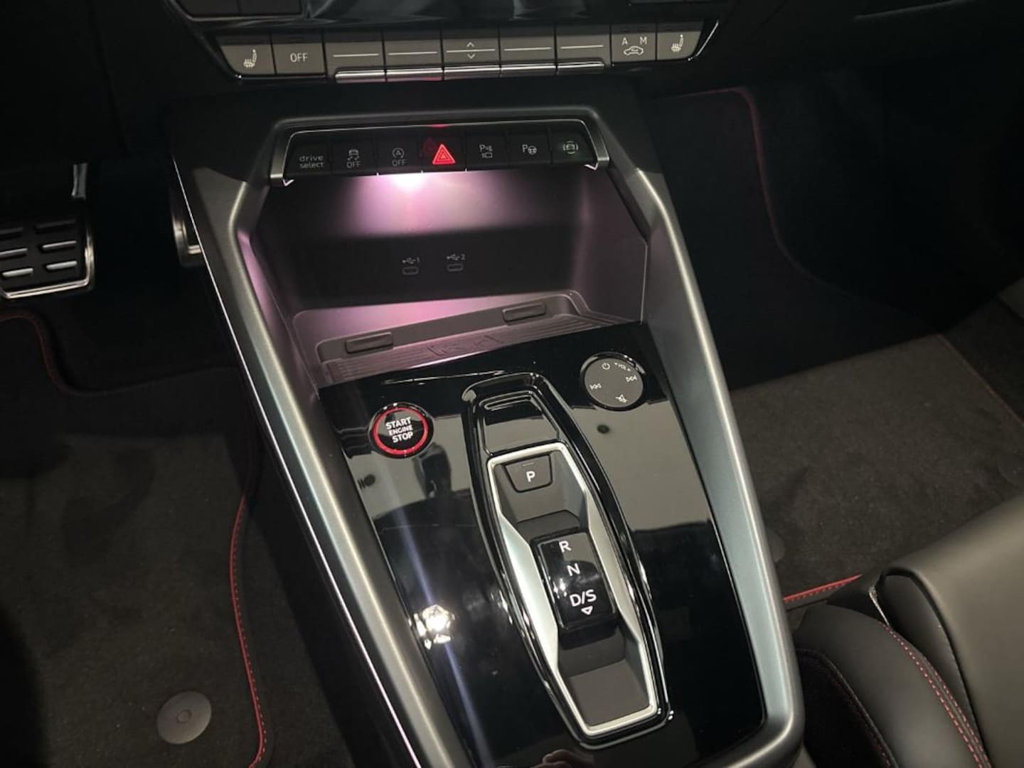 Bild über Audi S3 Sportback TFSI quattro S tronic - für weitere Informationen kontaktieren Sie den Audi Partner
