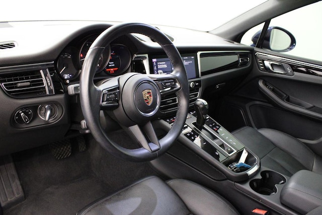2023 Porsche Macan