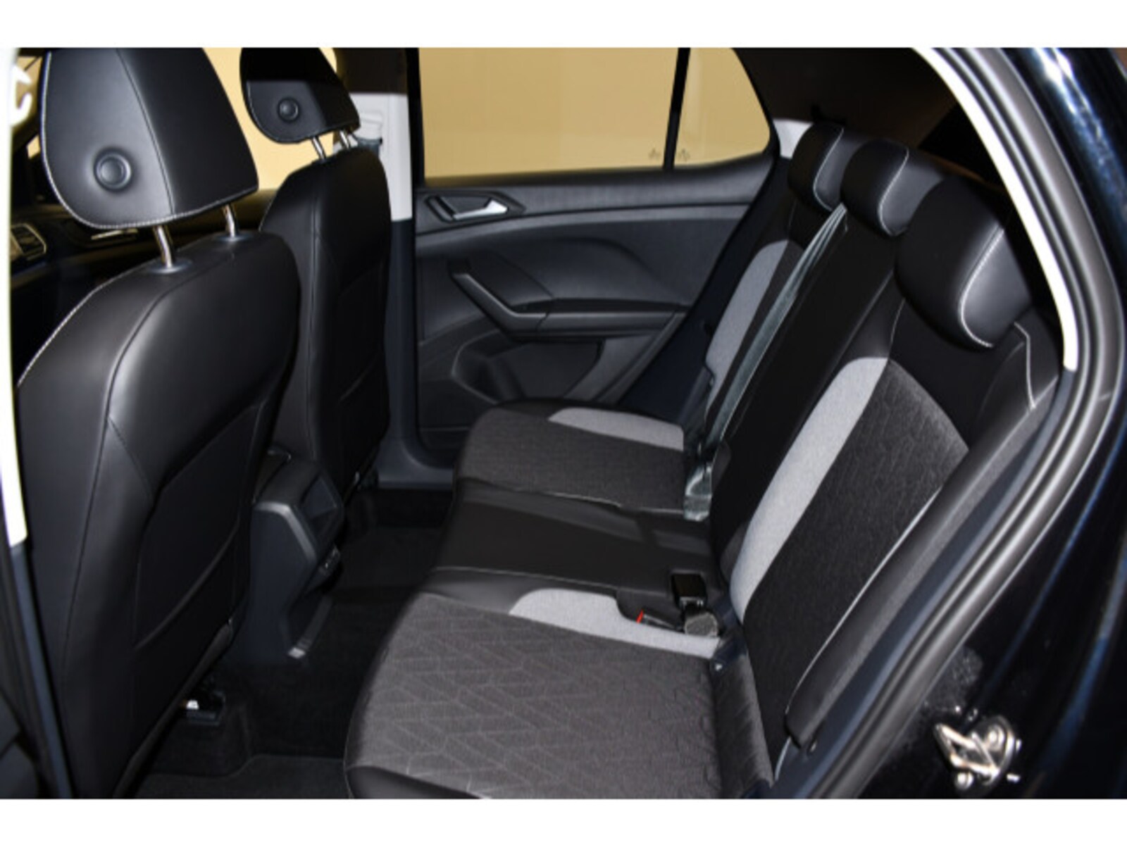 Volkswagen T-Cross – Bild 9