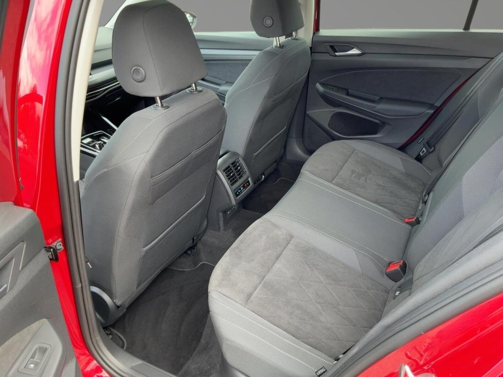 Volkswagen Golf – Bild 8
