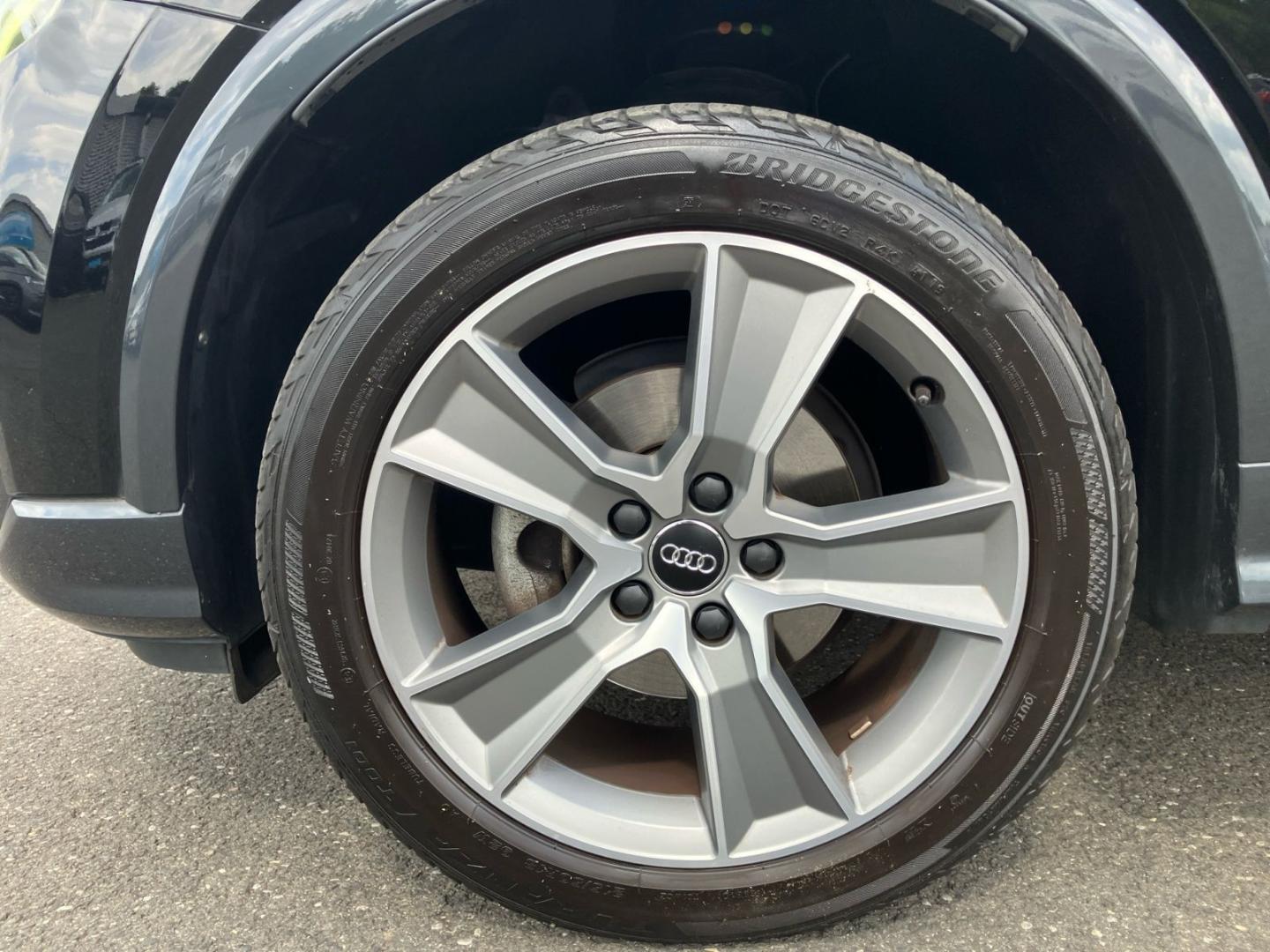 Image about Audi Q2 design 30 TFSI Schaltgetriebe