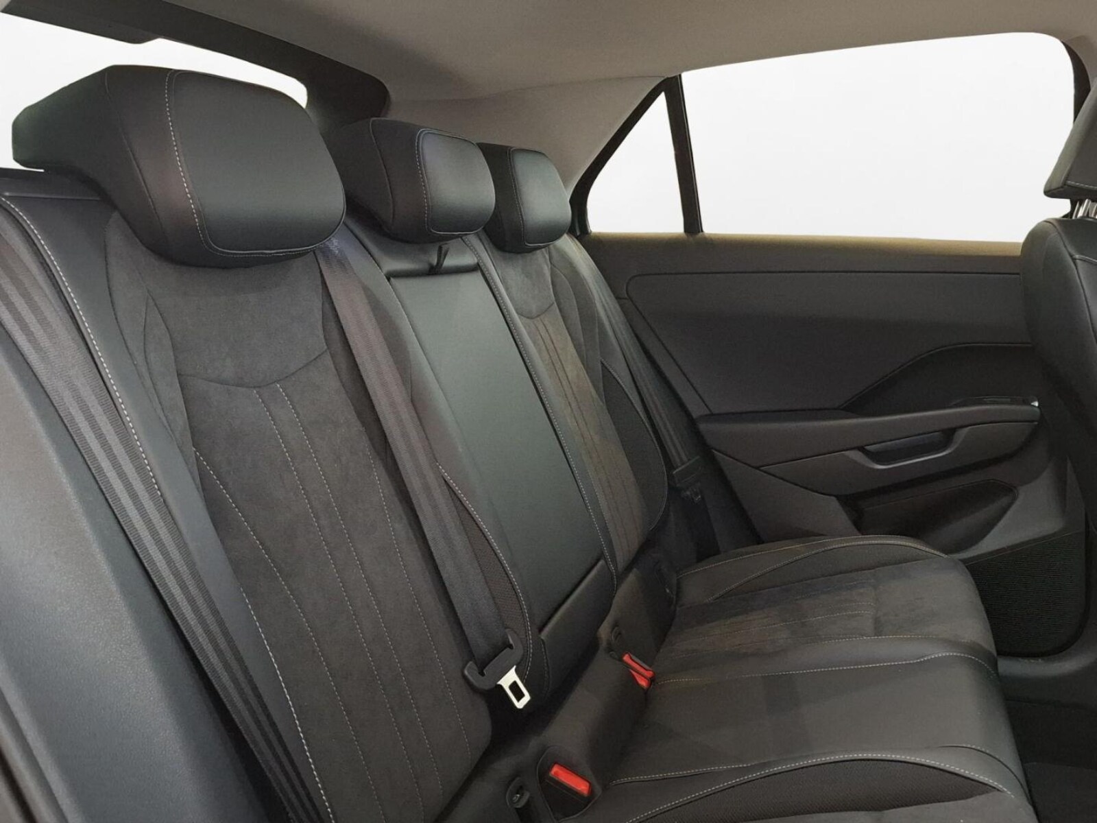 Volkswagen T-Roc – Bild 11