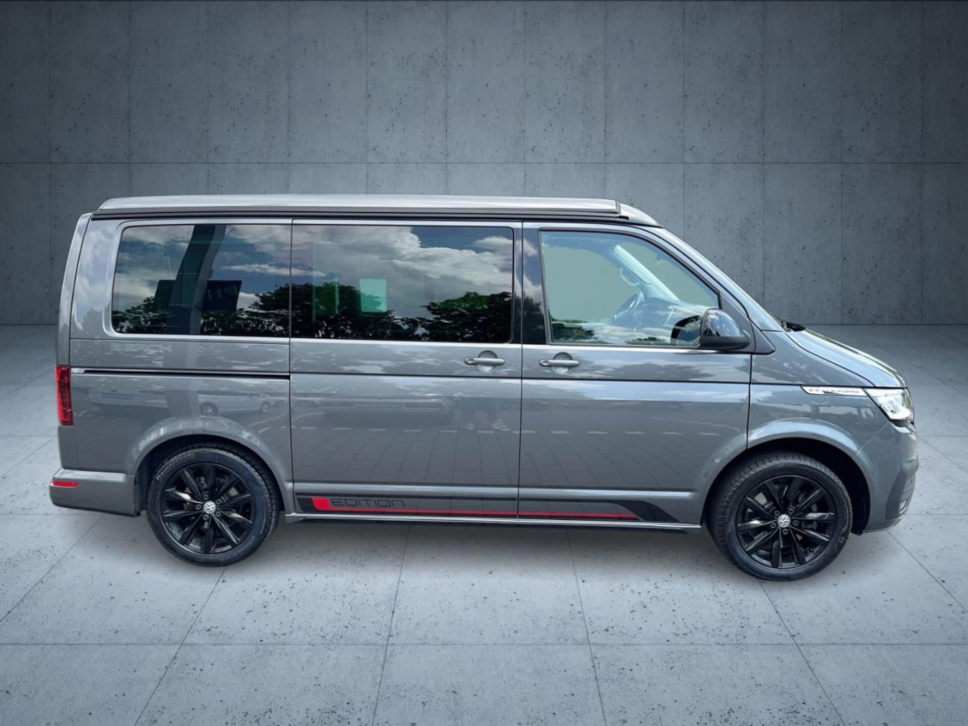Volkswagen T6.1 California Beach
