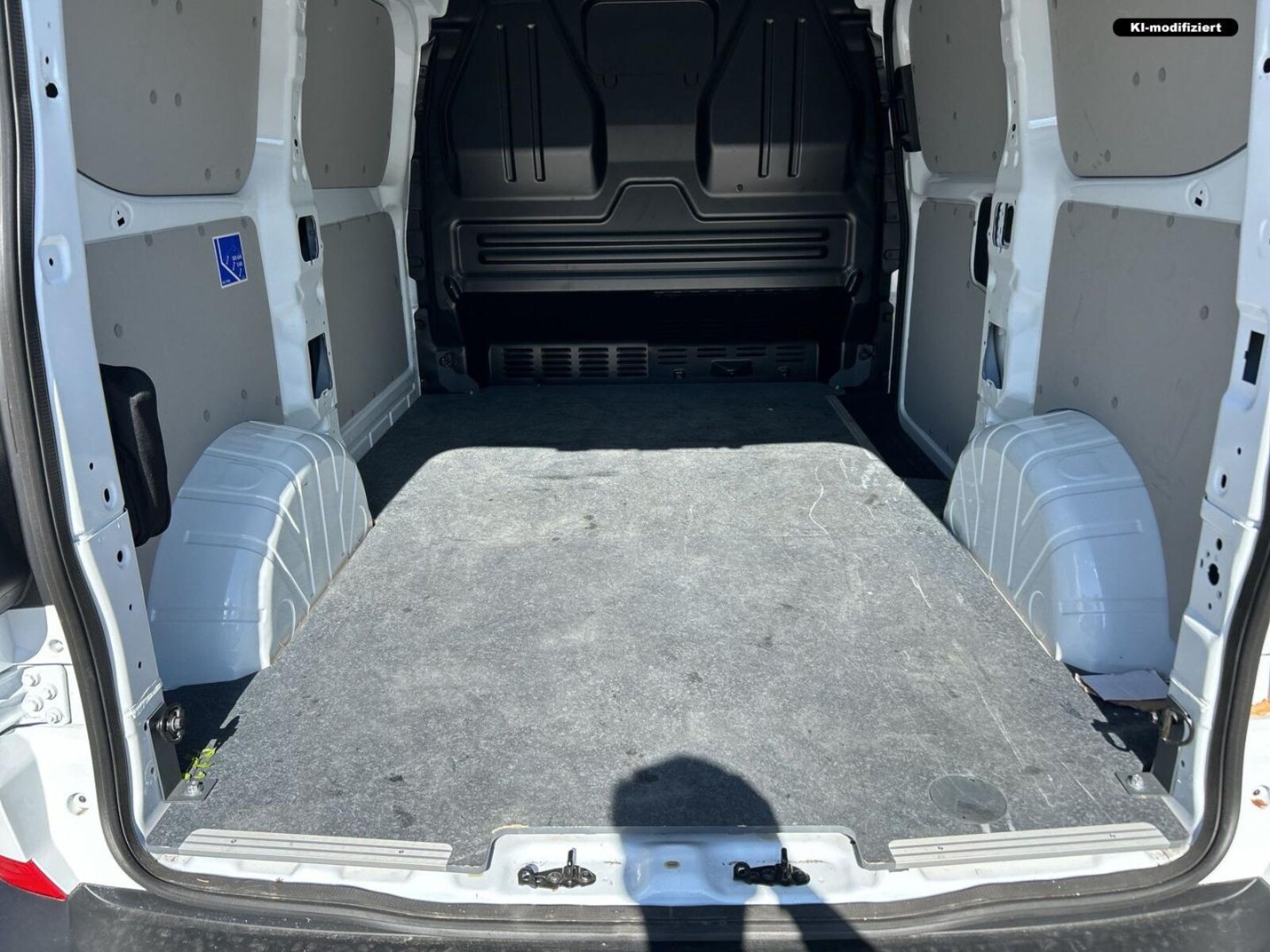 Volkswagen Transporter Kasten kurzer Radstand – Bild 9