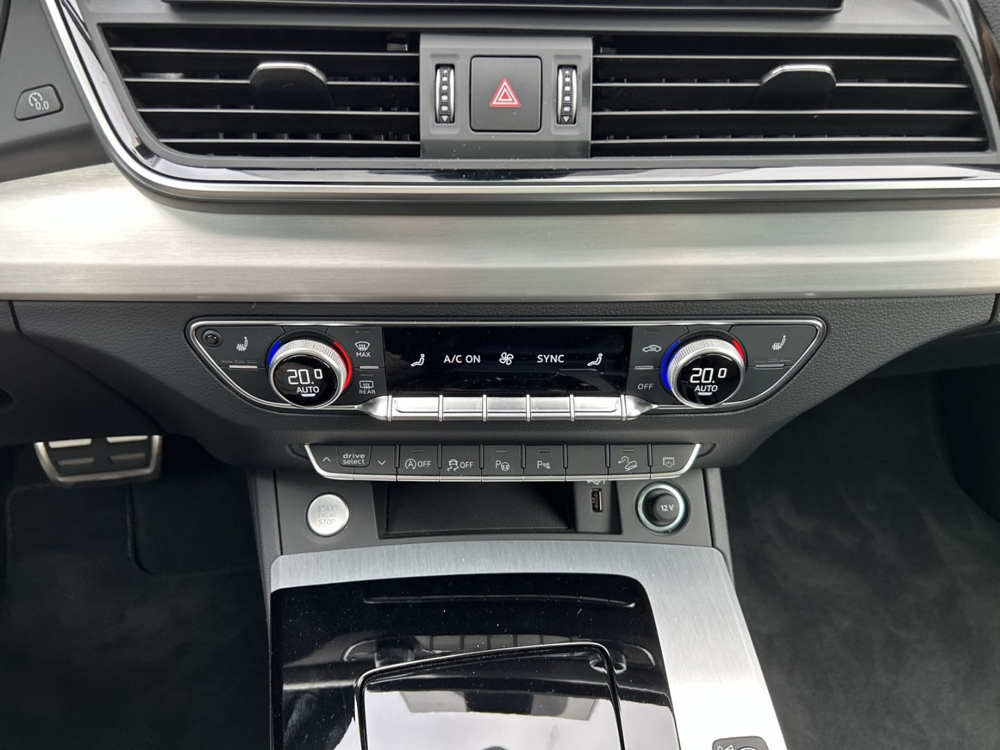 Bild über Audi Q5 Sportback 40 TFSI quattro S tronic - für weitere Informationen kontaktieren Sie den Audi Partner