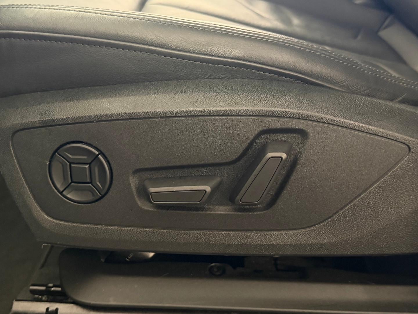 Image about Audi Q3 35 TFSI S tronic