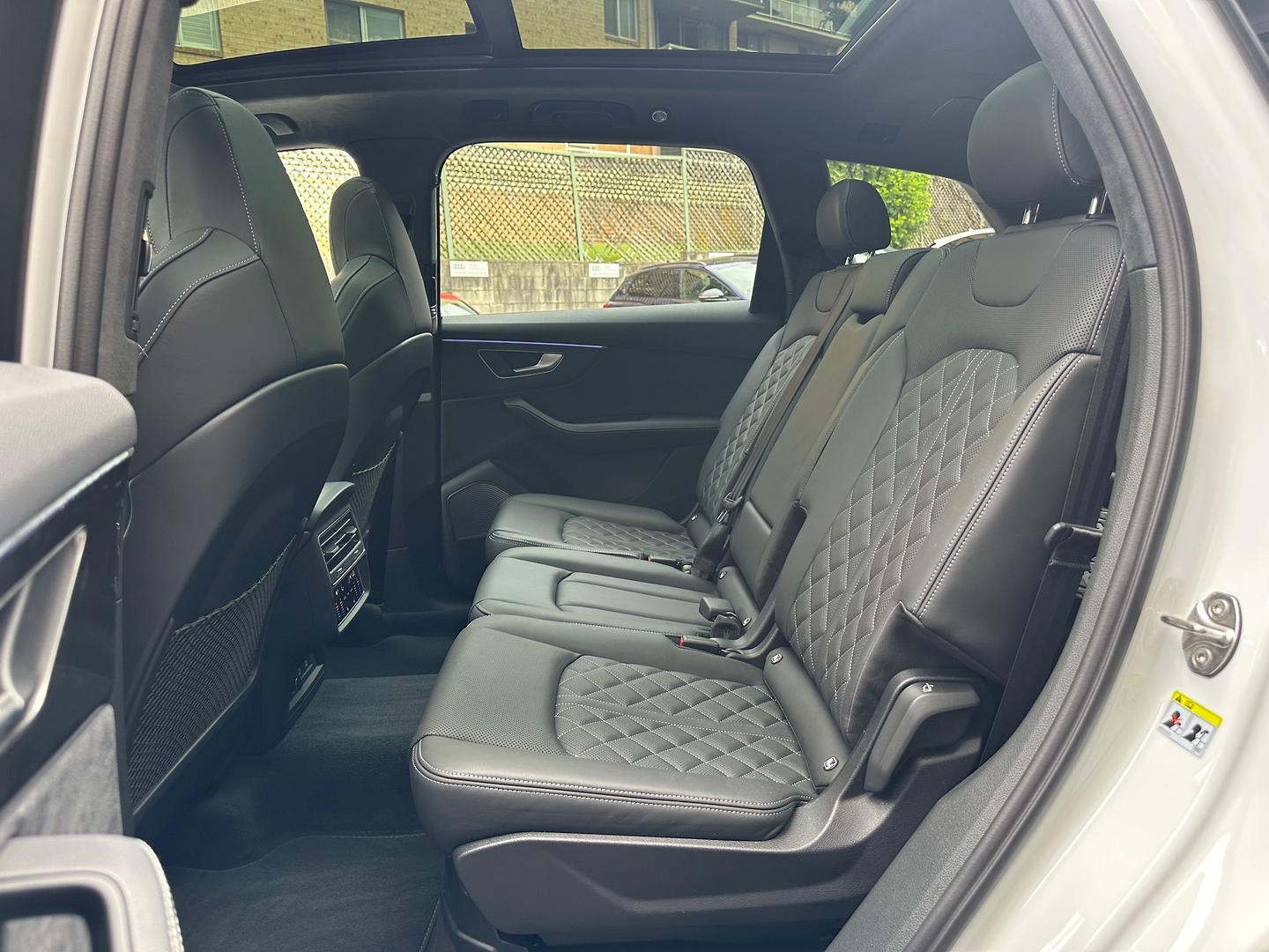 Image about Audi SQ7 SQ7 TFSI 373 kW tiptronic